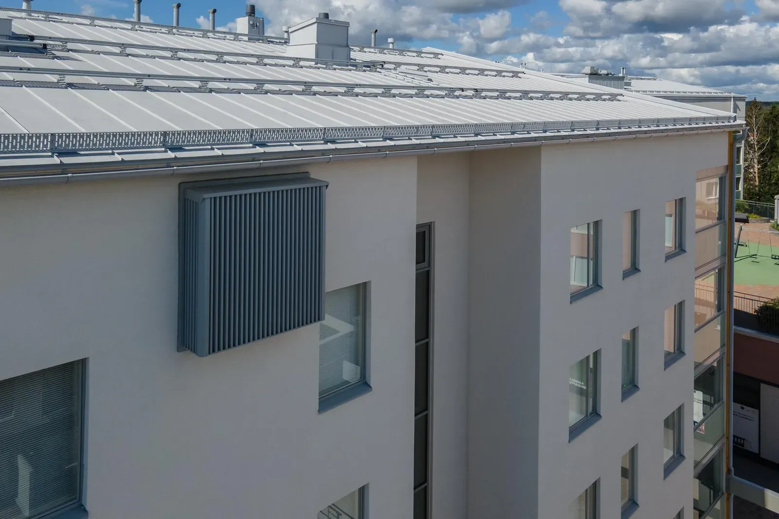 Obnovená konstrukce žaluzií TUISKU pro spolehlivou a rychlou montáž